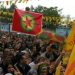 On Binler İstasyon Meydanı’na Akın Etti