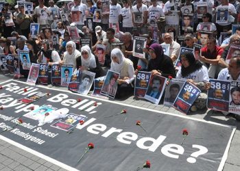 Öpülesi bir yalnızlık…