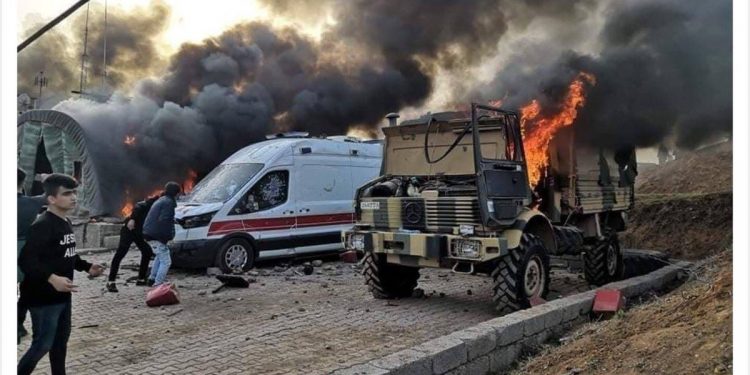 KDP, YNK sessizliği Şilêdizê halkını öfkelendirdi: Halk, TC Askeri üssünü ateşe verdi!