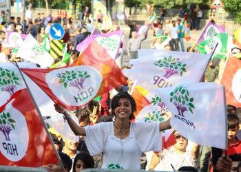 Kendini Küllerinden Yaratan Tanrıçalar
