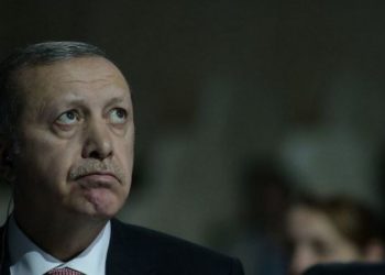 Bu Uçurumdan Çok Eşekler Yuvarlandı