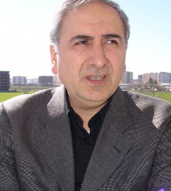 Romannivisê Mezin ê Kurd Mehmed Uzun 3 Sal Li Pey Xwe Hişt