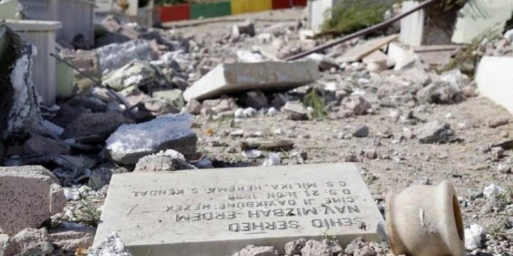 Mezarlıkara Saldırı Türkler Hakkında Şunları Söylememizi Gerektirir
