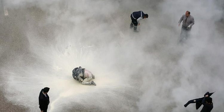 KENDİNİ DEĞİL SİSTEMİ ÖLDÜR