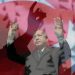 Devlet Toplumu Dincilik ve Milliyetçilikle Uyutuyor
