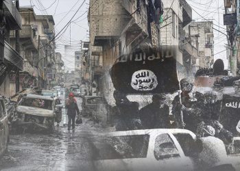 Êrîşa Şêxmeqsûd: Projeya Emîretiyeke DAÎŞ’ê ku di Agirê Herêmê de Tê Pijandin