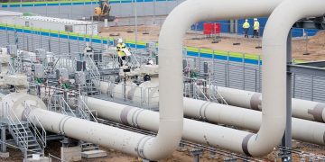 19 December 2019, Mecklenburg-Western Pomerania, Lubmin: View of the natural gas receiving station of the European gas connection pipeline Eugal. The Eugal pipeline connects the natural gas receiving station in Lubmin near Greifswald with the gas pressure regulating and metering station in Deutschneudorf (Saxony) near the Czech border. According to the company, up to 30.9 billion cubic meters of natural gas can be transported per year. Until the Nord Stream 2 Baltic Sea pipeline is completed, the pipeline will be fed from the North European Gas Pipeline NEL. Photo: Stefan Sauer/dpa-Zentralbild/dpa (Photo by Stefan Sauer/picture alliance via Getty Images)